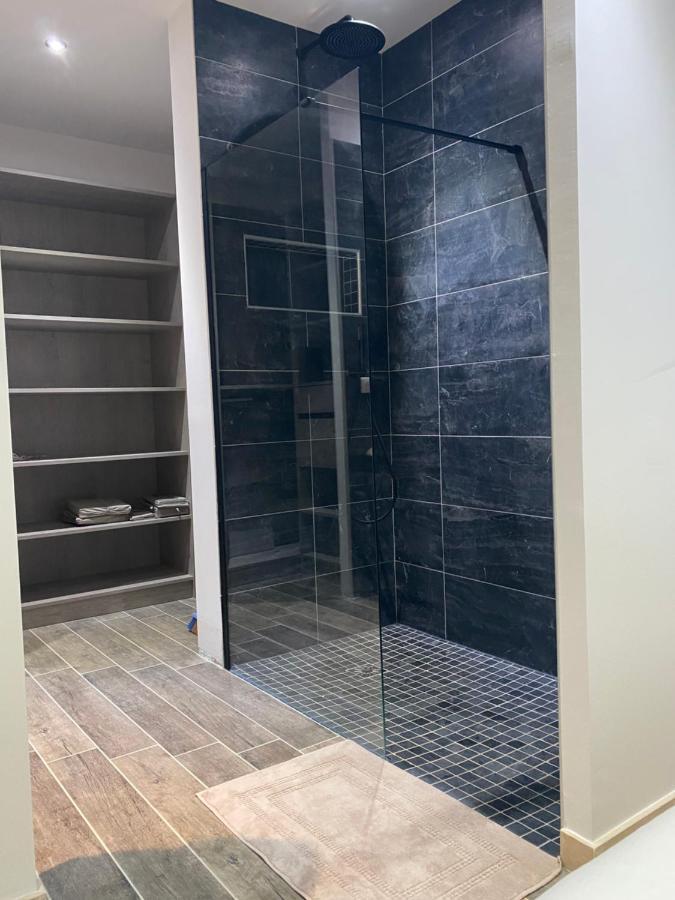 Villa De Charme Avec Piscine A Ajaccio 阿拉塔 外观 照片