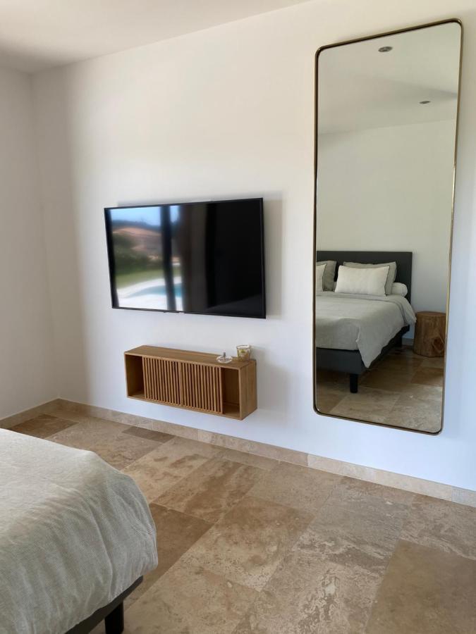 Villa De Charme Avec Piscine A Ajaccio 阿拉塔 外观 照片