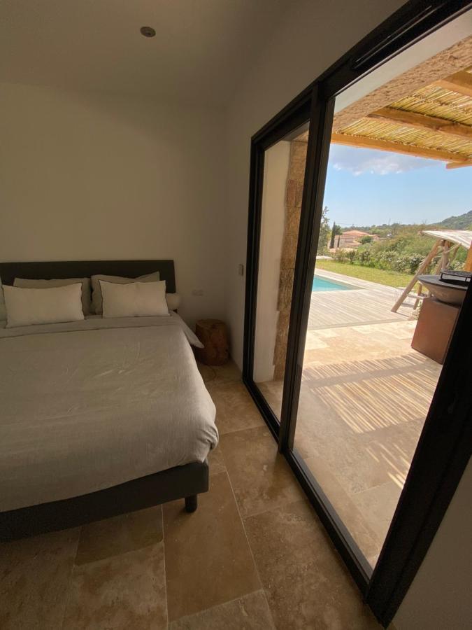 Villa De Charme Avec Piscine A Ajaccio 阿拉塔 外观 照片